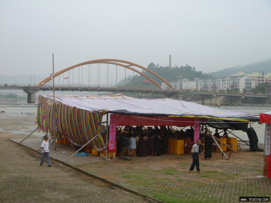 DSC00012.JPG
