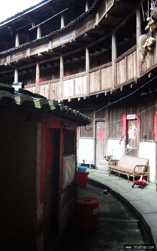 tulou 4.jpg