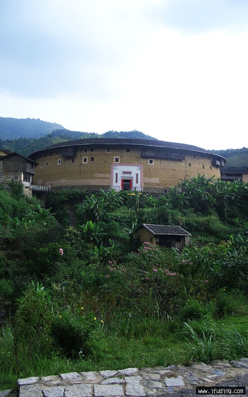 tulou 1.jpg